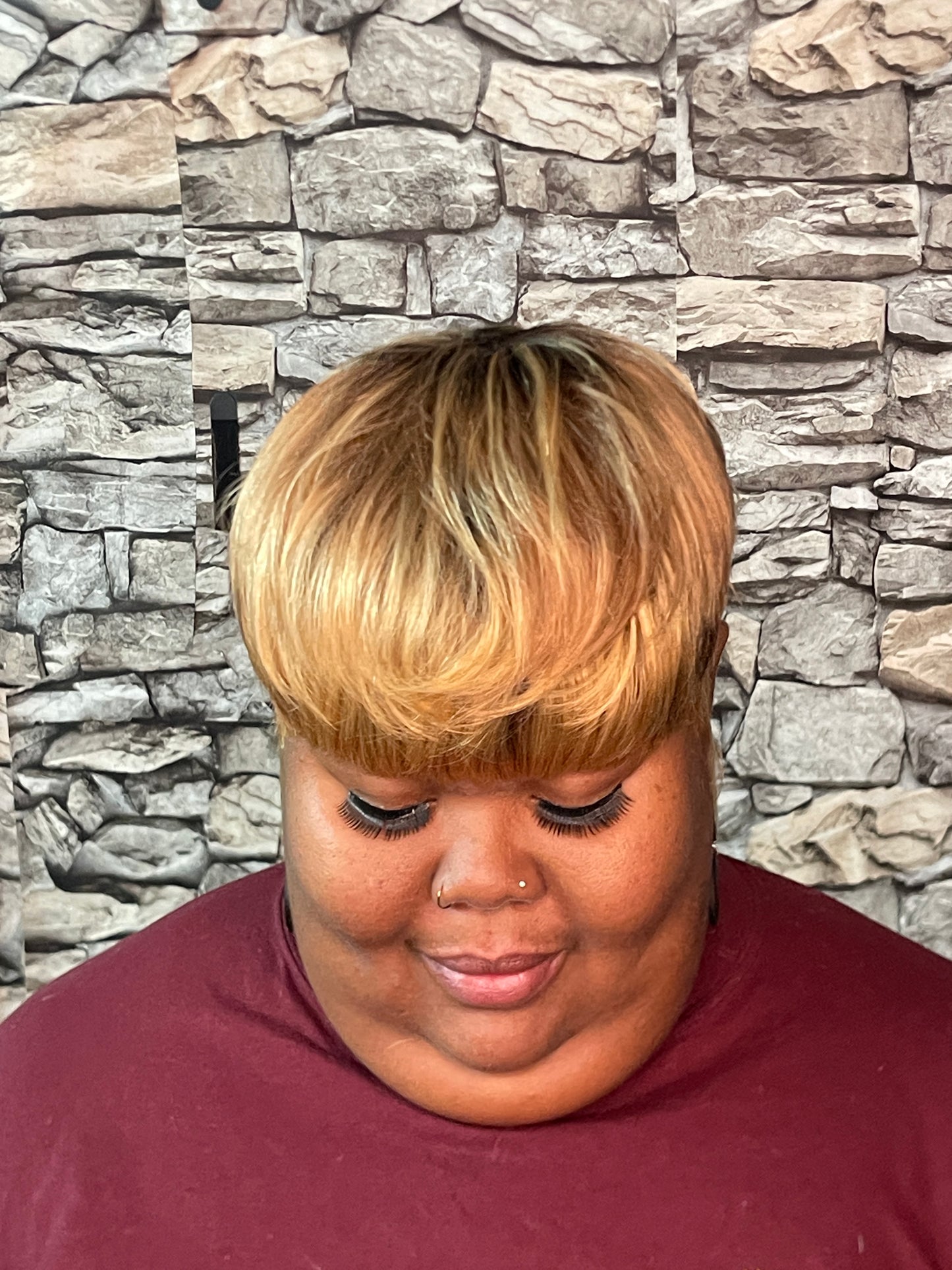 Pixie wig & lashes